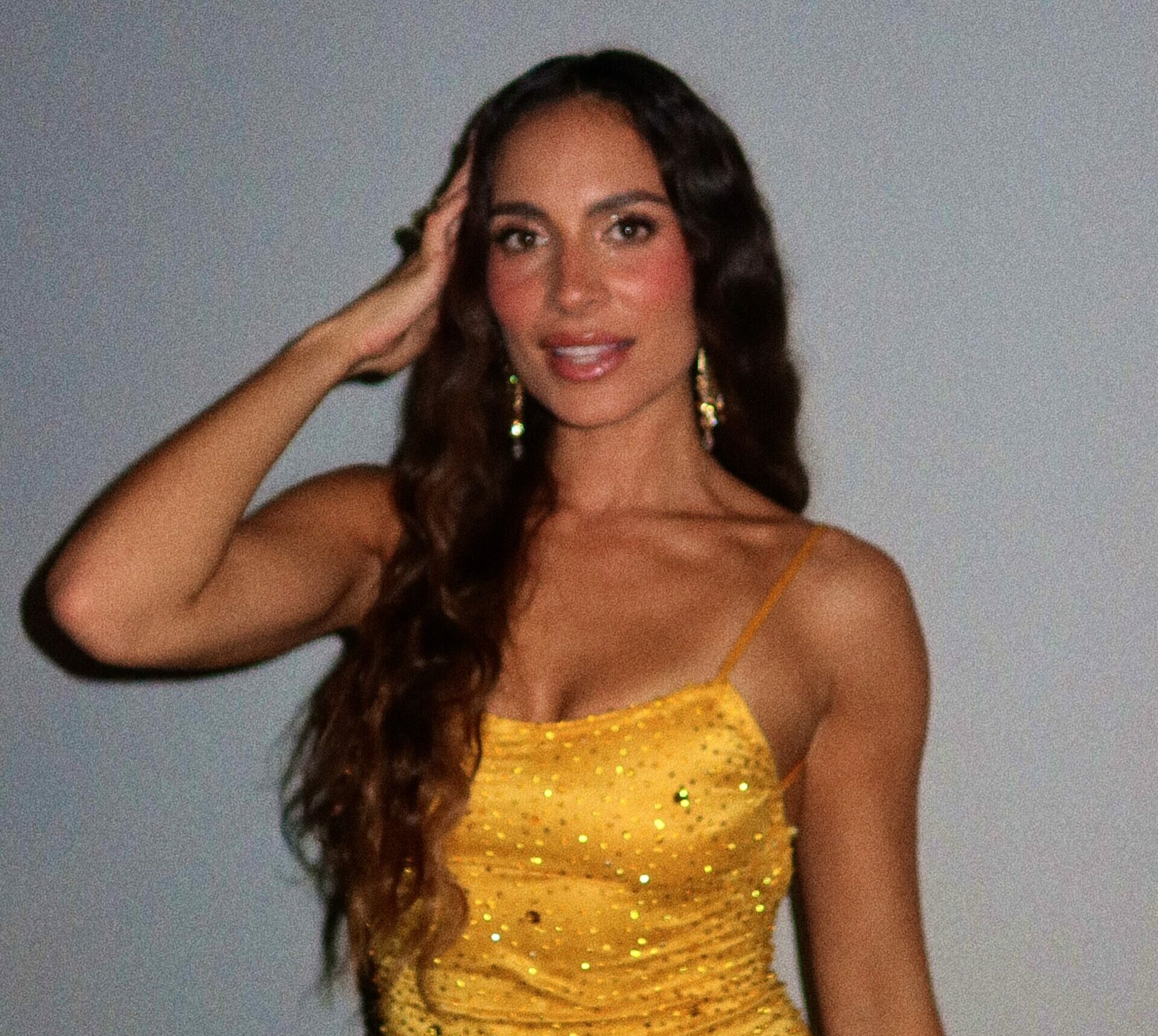 Isadora Figueroa consolida su carrera musical y sigue los pasos de Chayanne