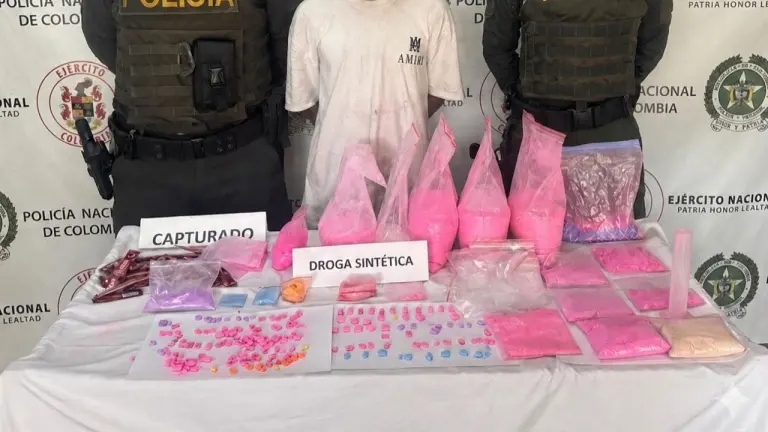 Capturan a presunto integrante de red que distribuía tusi en forma de ositos cerca de colegios en Itagüí