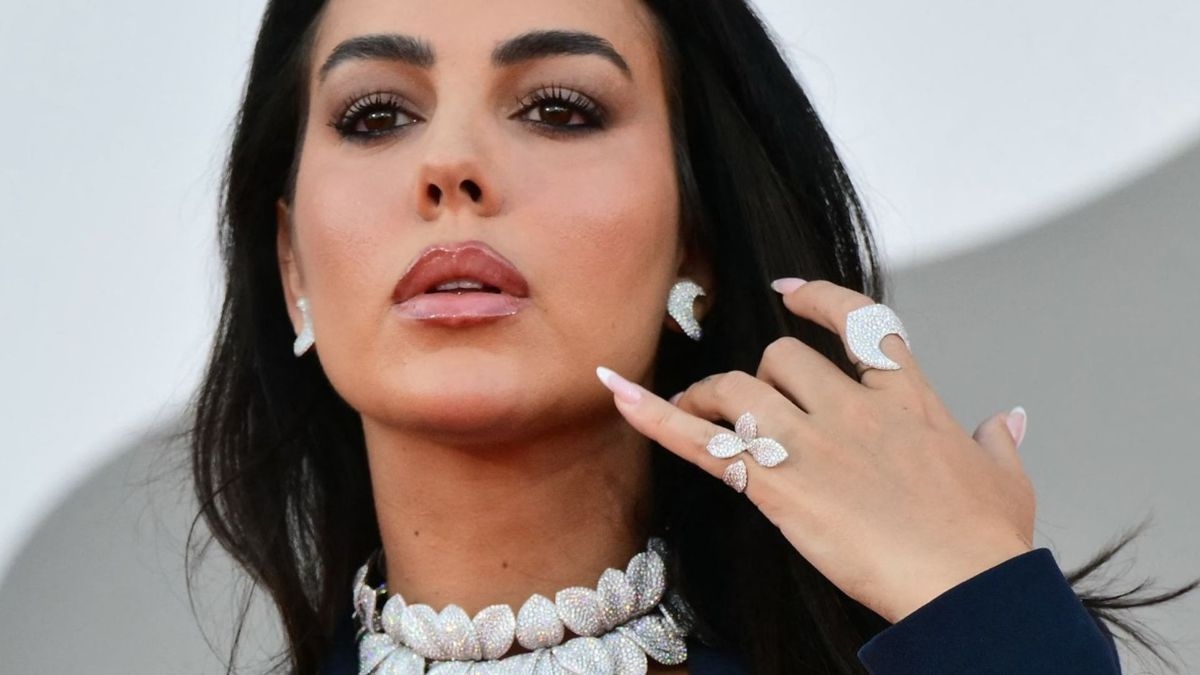 Georgina Rodríguez vuelve a los reflectores en Venecia con un look que recordó su boda con Cristiano Ronaldo